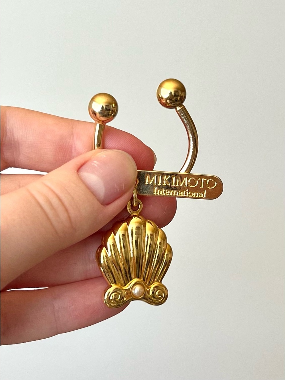 Mikimoto Key Holder Ring Gold Shell with Pearl - Picture 2 of 2